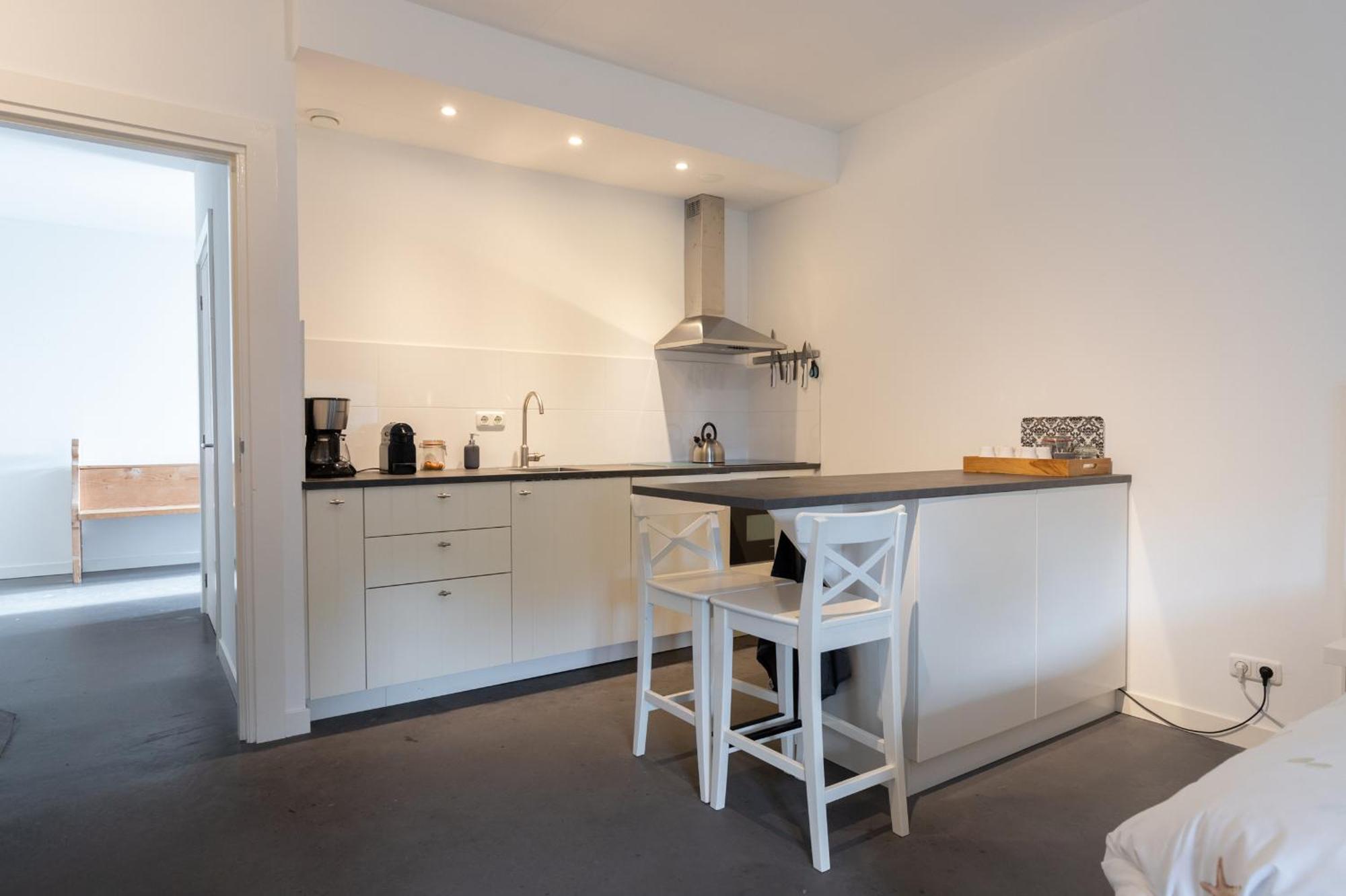Iselmarpleats Comfortabele Studio Met Badkamer Gaast Exteriör bild